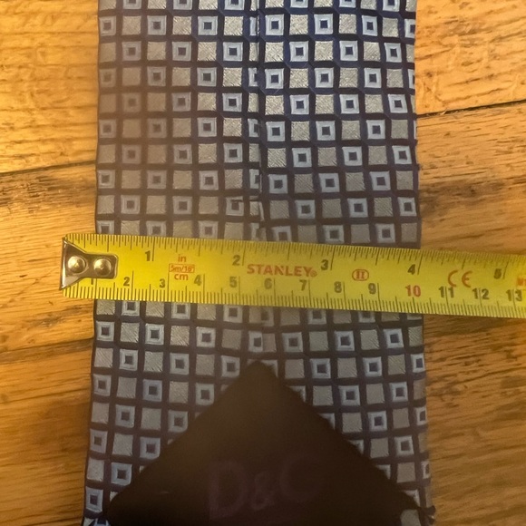 Used once  Dolce&Gabbana tie - Picture 2 of 4
